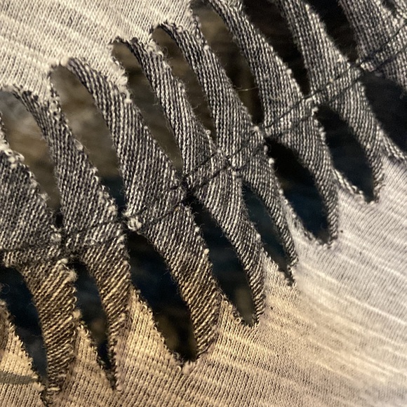 NWT AFFLICTION Size L Gray Short Sleeve Shirt Cut Out Neckline MSRP $54 - Picture 15 of 15